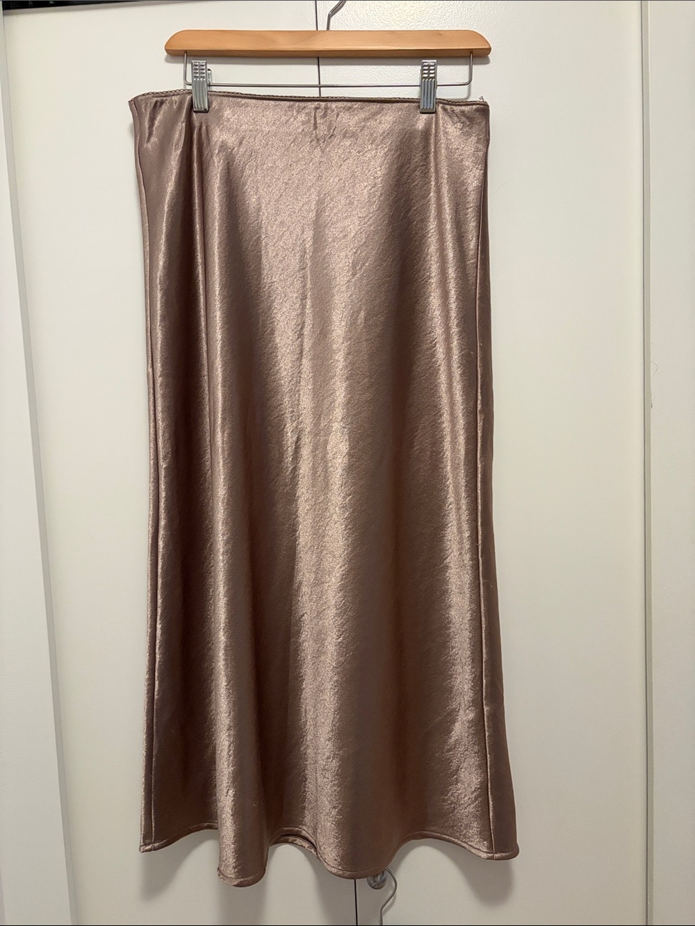 Luluemon Satin Slip Midi Skirt in Taupe